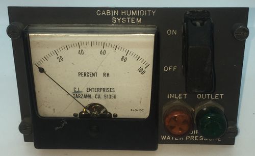 Cabin humidity panel