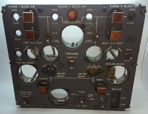 Boeing 727 Engine Bleed Air Control Panel
